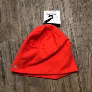 Lululemon run and done toque